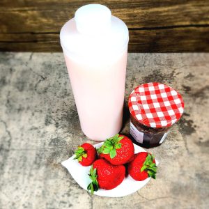 Griddle'n Glaze Strawberry Glaze - case of 9 - 45 oz bottles